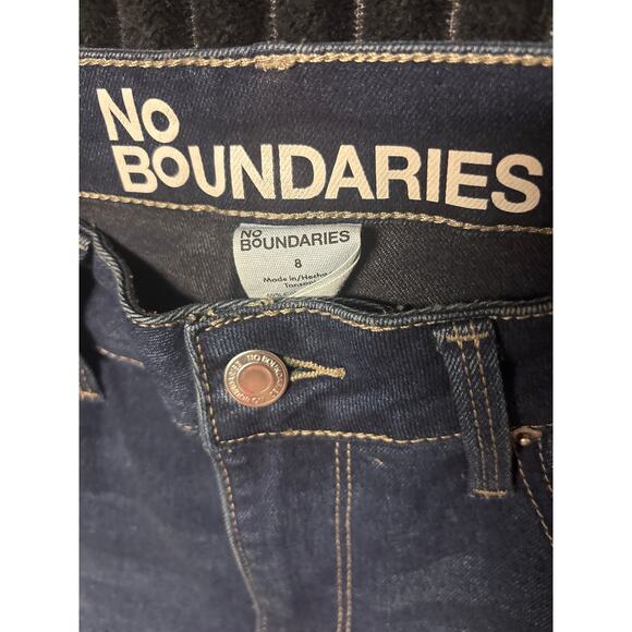 No Boundaries Women’s Bootcut Jeans Size 8 Dark Wash Stretch 31” - Picture 3 of 3